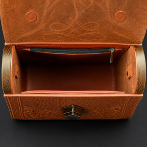 DIAMOND russet