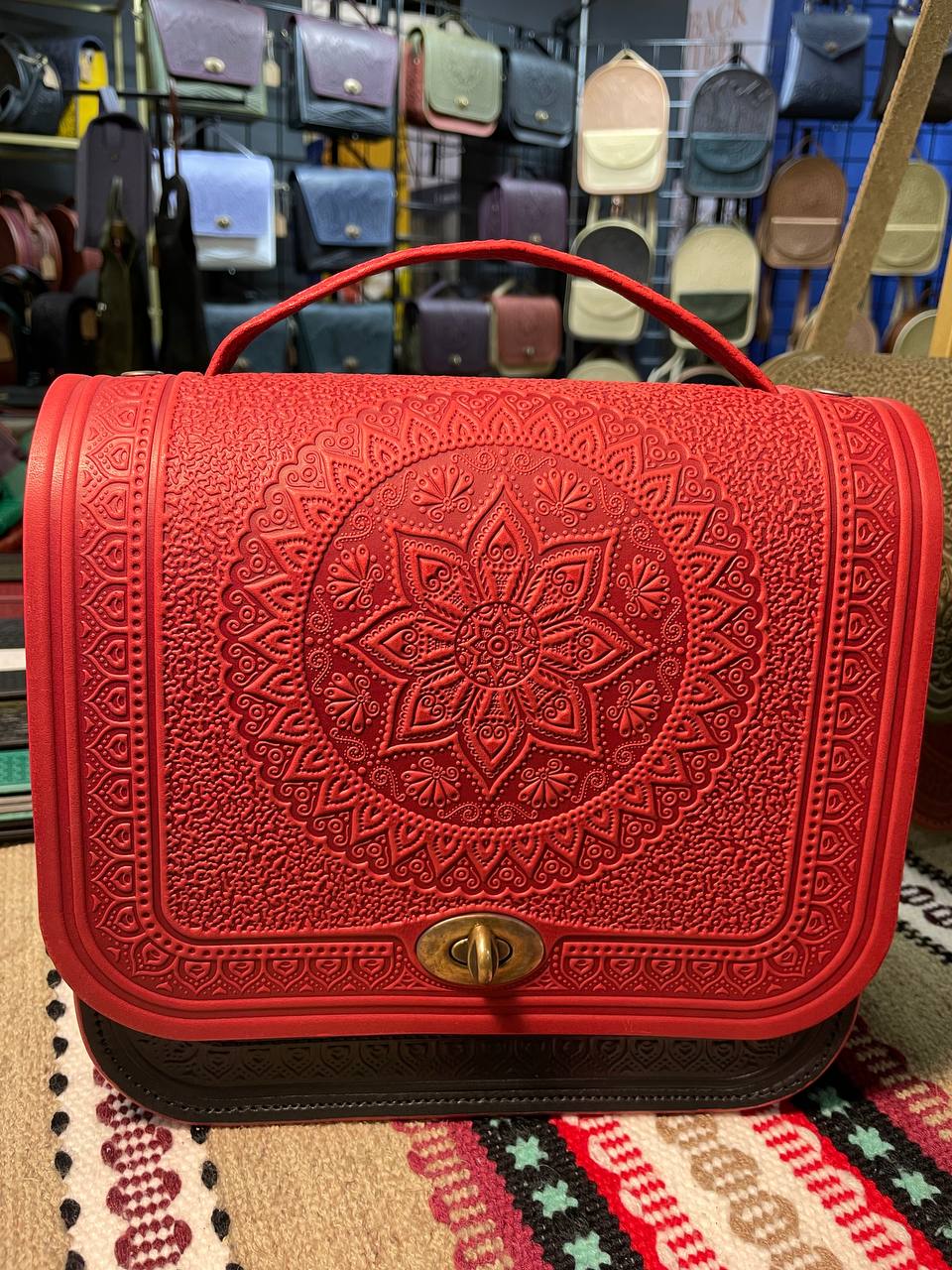 HELIANTHUS red/black