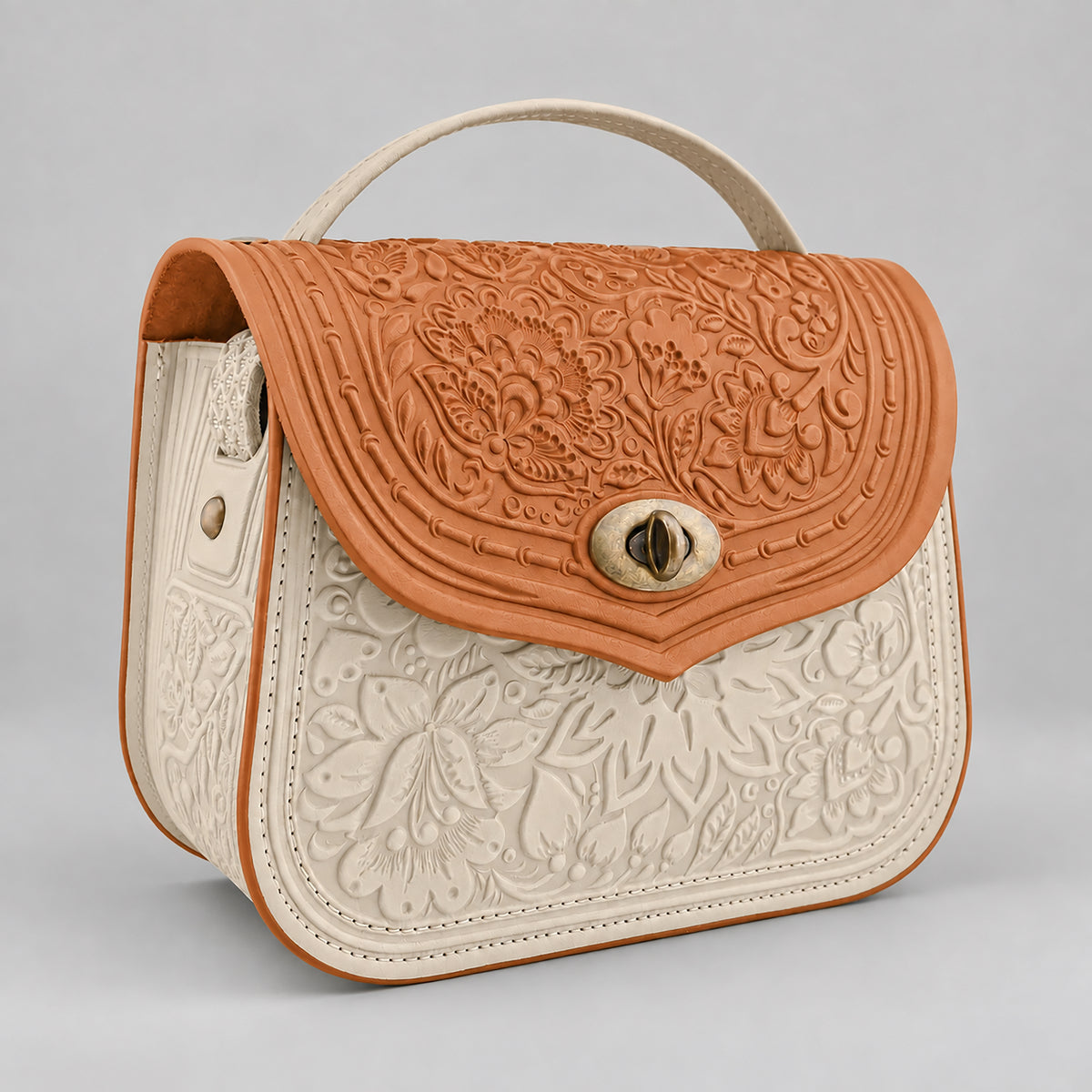 LOTUS cognac / ivory