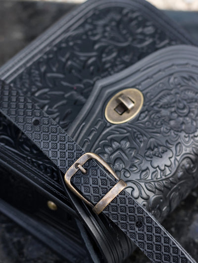LOTUS noir