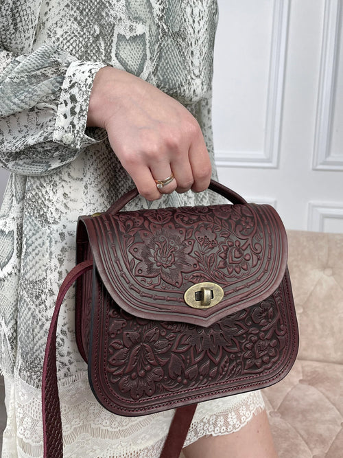 LOTUS burgundy