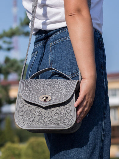 LOTUS grey