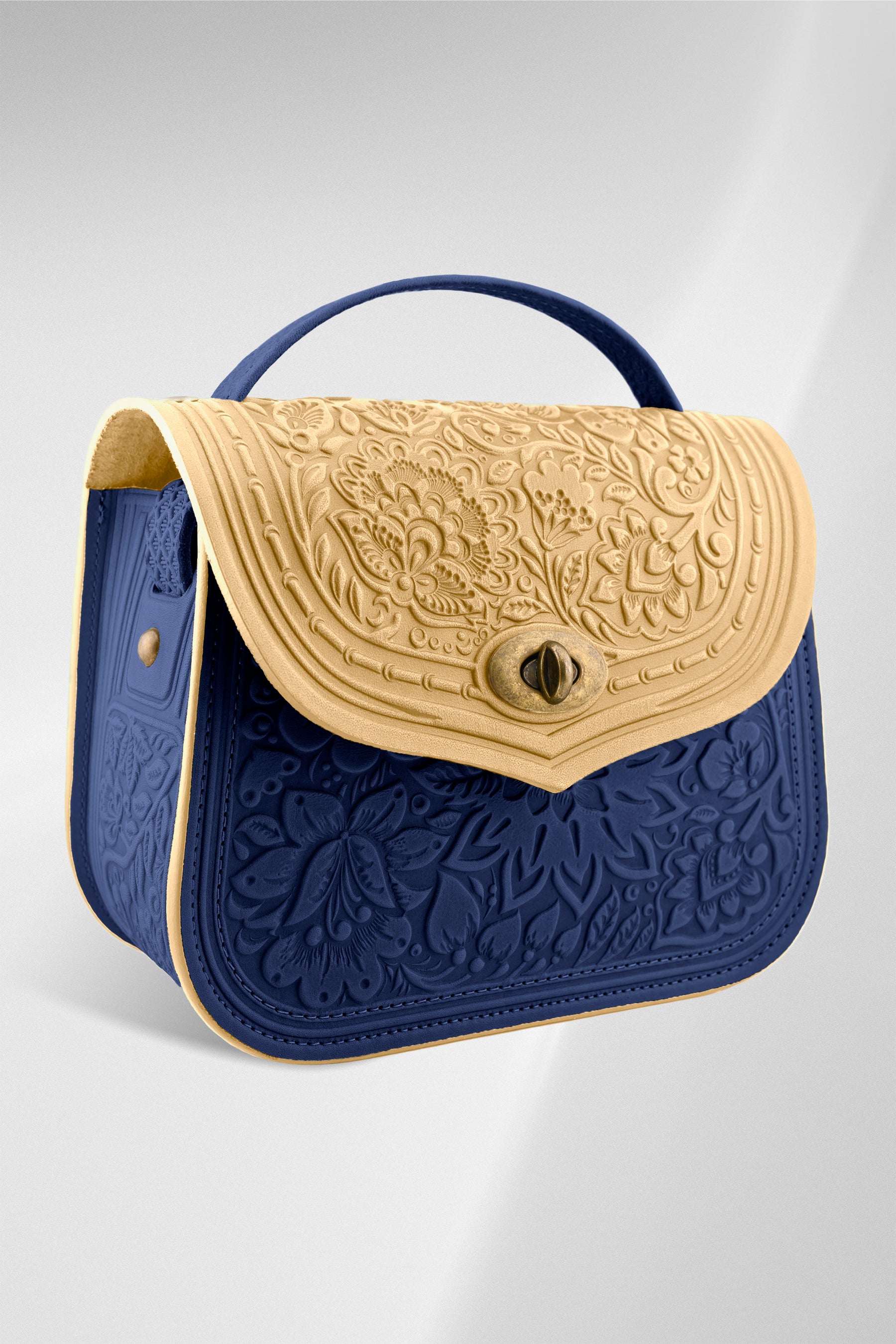 LOTUS ivory/blue