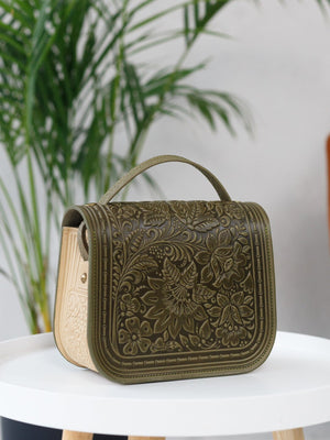 LOTUS olive/ivory