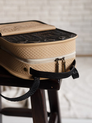 MONTANA black/ivory
