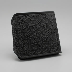 QUERCUS black