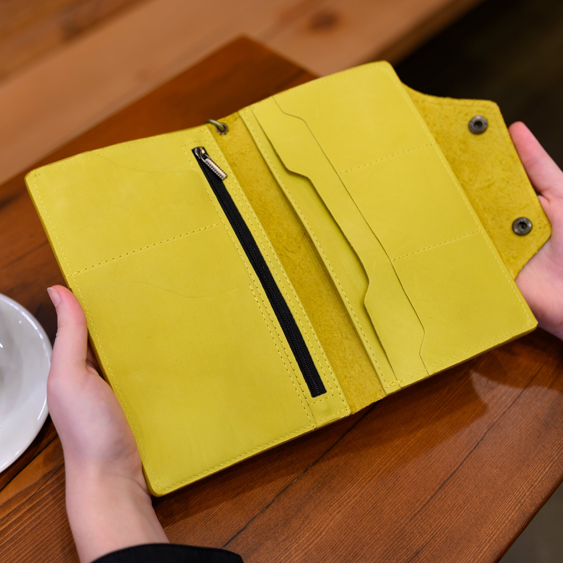 SUMMIT yellow
